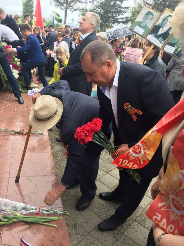 8398C4BF-B4DB-455E-84C3-B328D6E08E8B