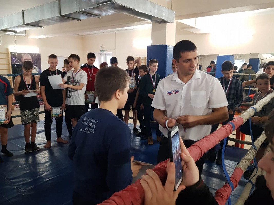 A4BCAFAB-2D8E-4F53-8724-CB579CFBF7F6