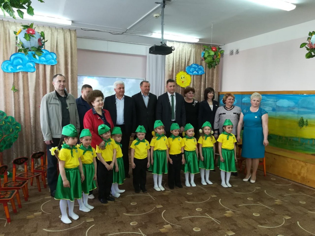 CDF27A39-85A5-4F1B-8549-0DA2A3683E49