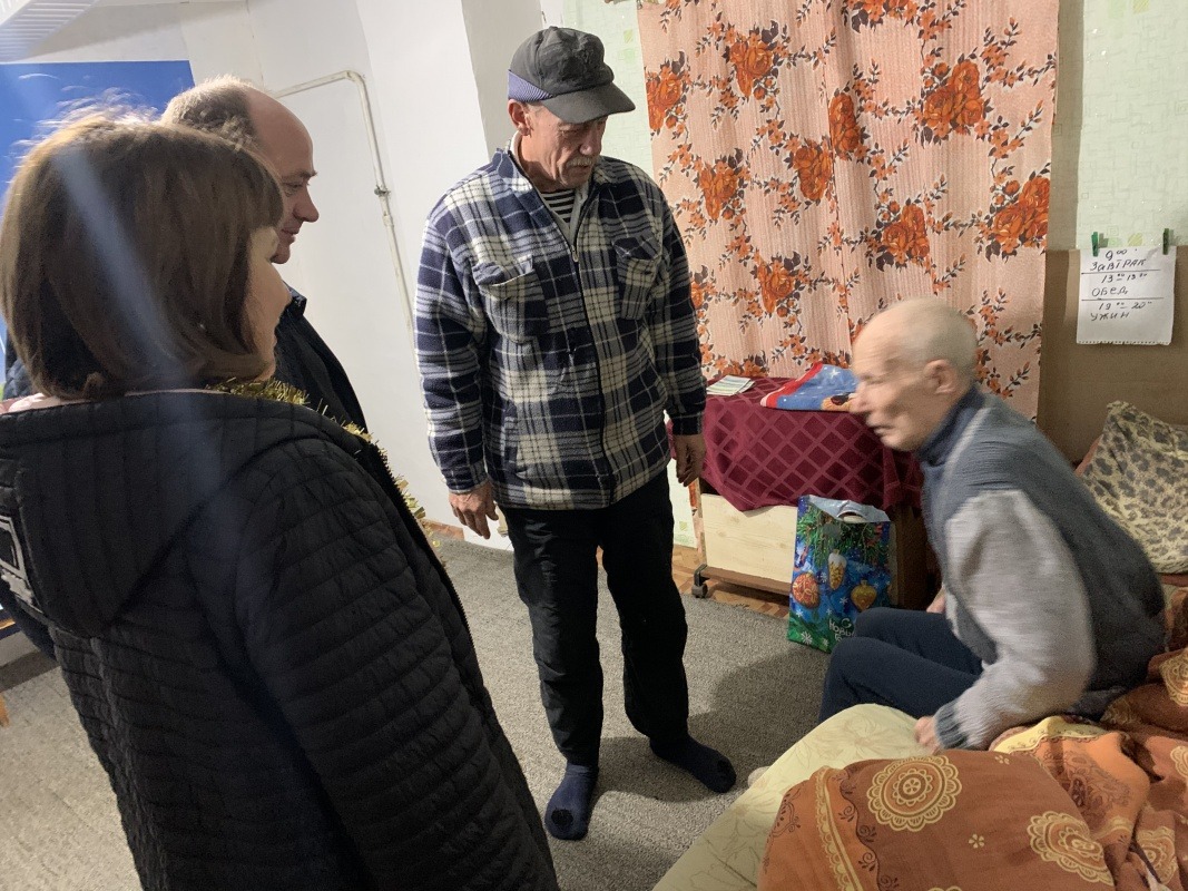 42E6F95F-E52D-4679-809B-CF26BE936B14