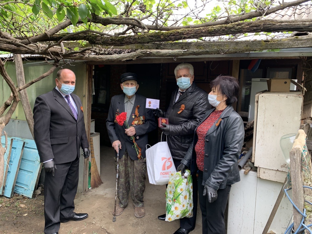 5F5D18F3-45A4-470F-B38A-90E6659991B3 (1)