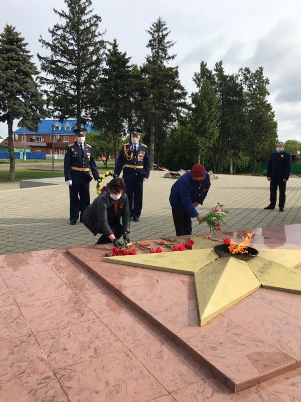 5062C8EF-5C48-4772-94DC-F3608857966D