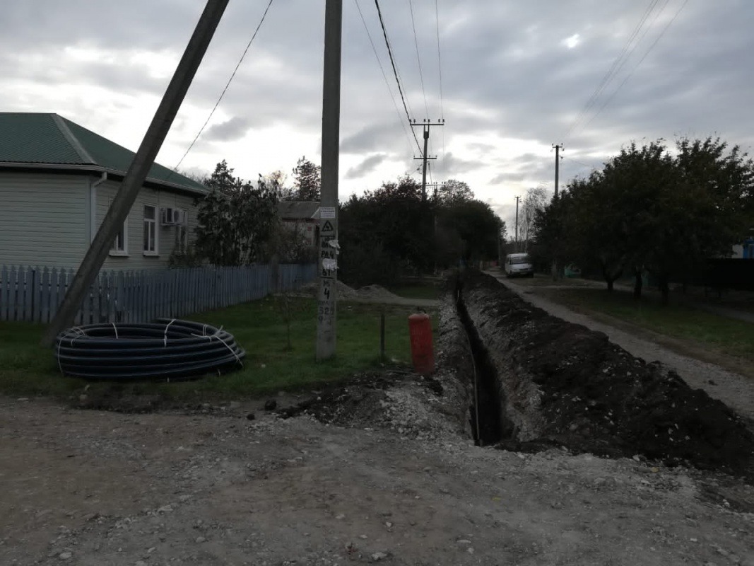 533E84B0-0819-4B4F-B445-244AFF93111A (1)