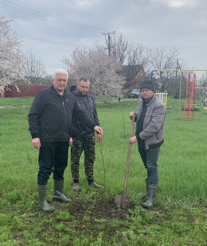 334280C2-F5C3-454A-A565-D964B5D12528