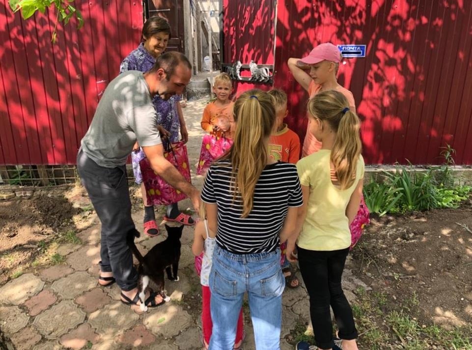 01.06.21_Подарки от Мол Деп на День защиты детей 7