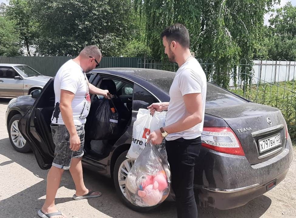 01.06.21_Подарки от Мол Деп на День защиты детей 0