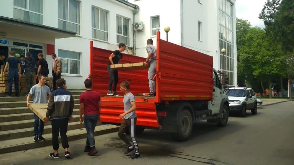 D8B11323-05FA-439F-A7BE-F0577A4763A4