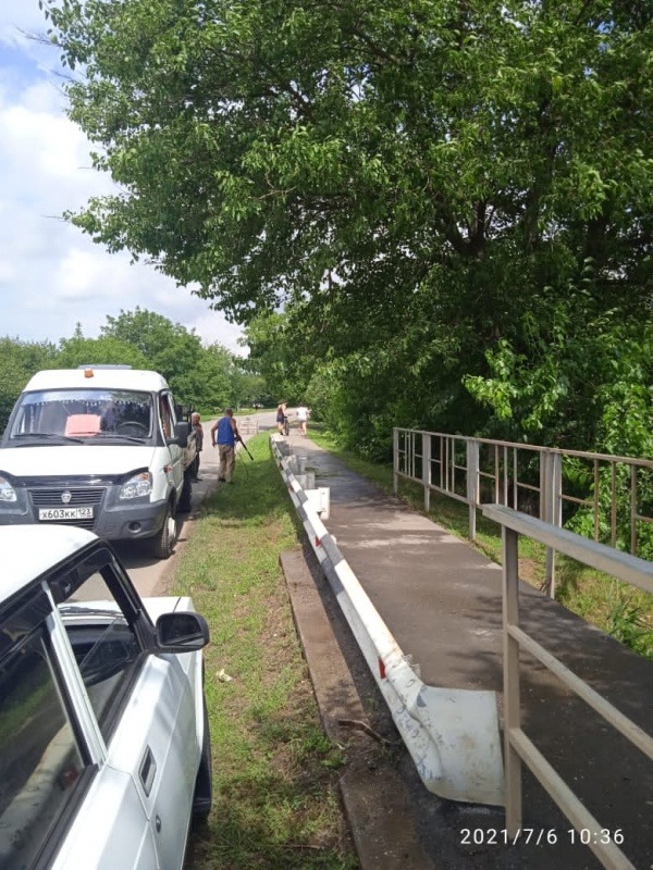 3AFC13CB-638D-41BA-BF2E-511A6952B779