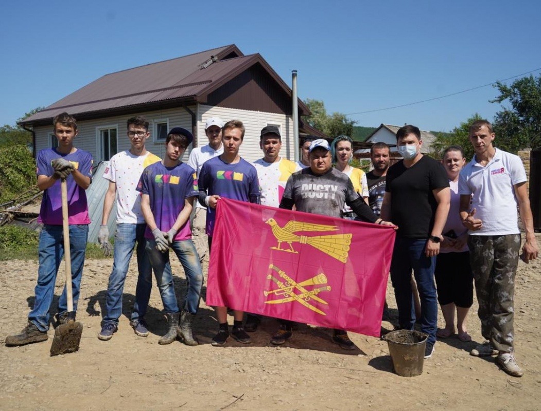 09-10.07.21_Пришли на помощь пострадавшим от наводнения 1-1