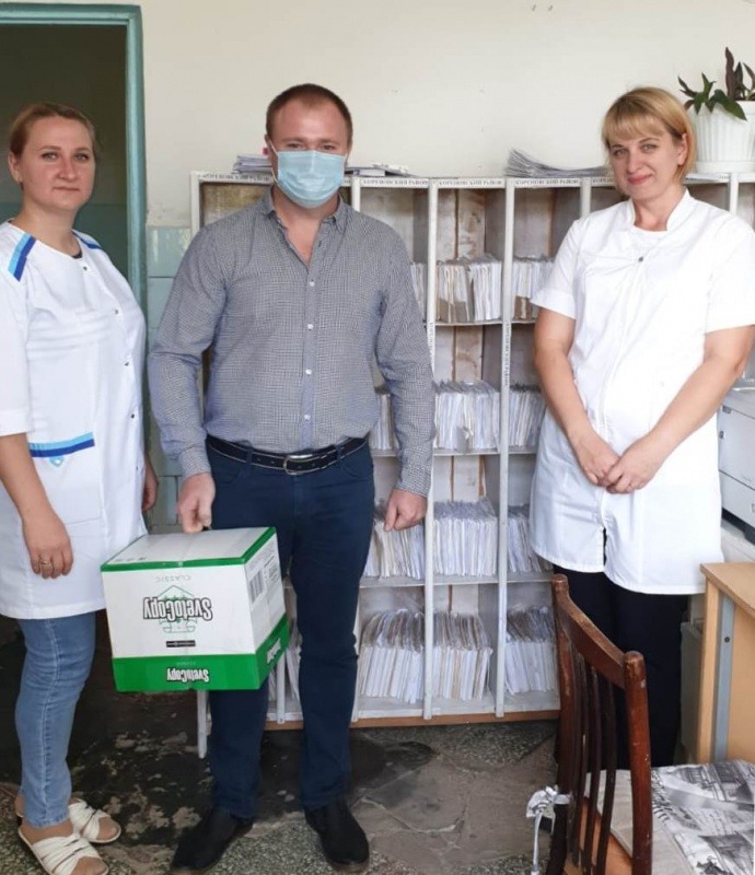 13.09.21_Обеспечил медработников офисной бумагой