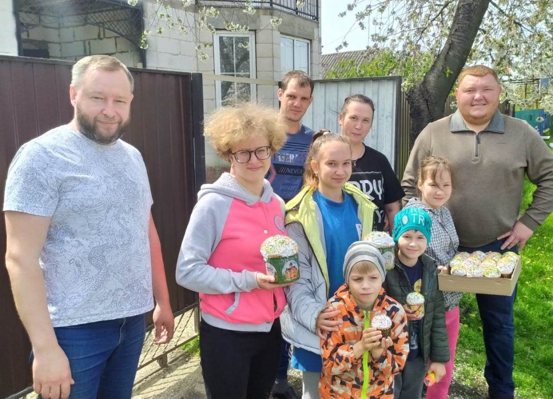 25.04.22_Поздравили многодетные семьи и военнослужащих 1