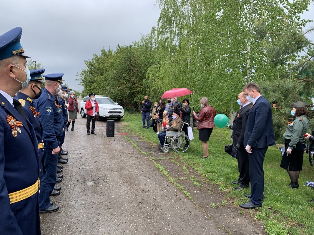 1DE8CAB2-FEF3-4266-86A5-EB5436B1882E