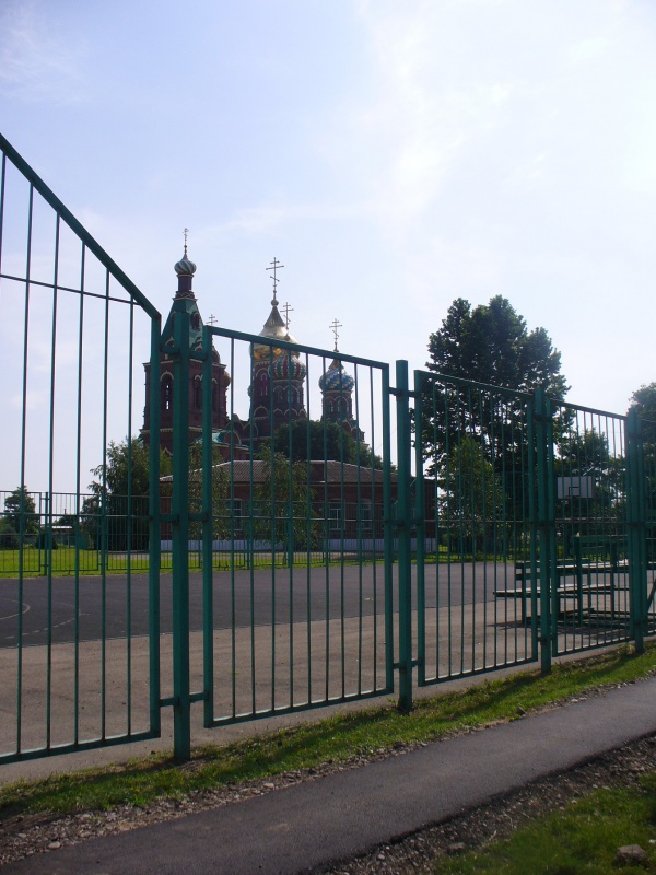 Пешеходные дорожки к образовательным учреждениям.