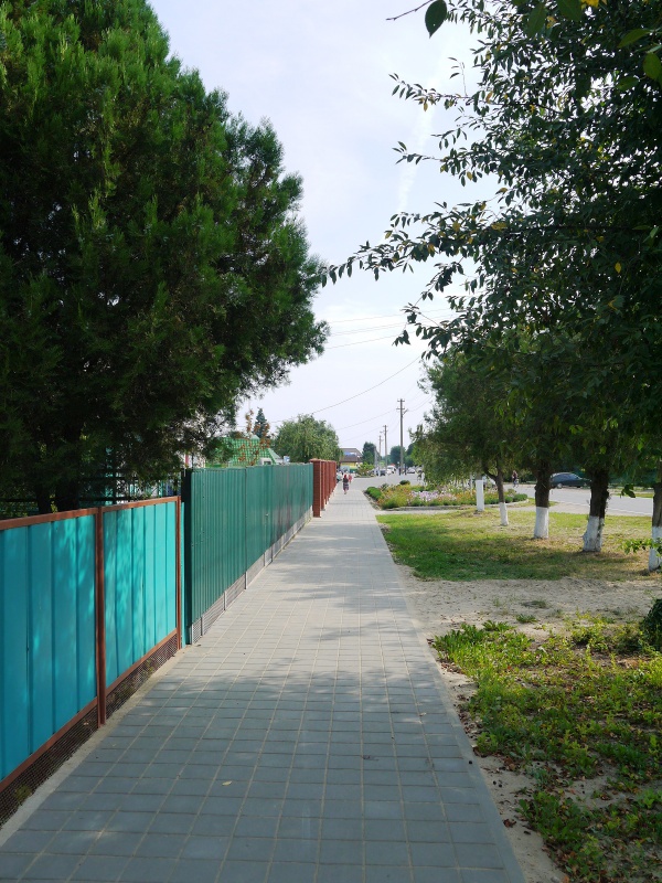 Пешеходные дорожки по ул.Красной …..