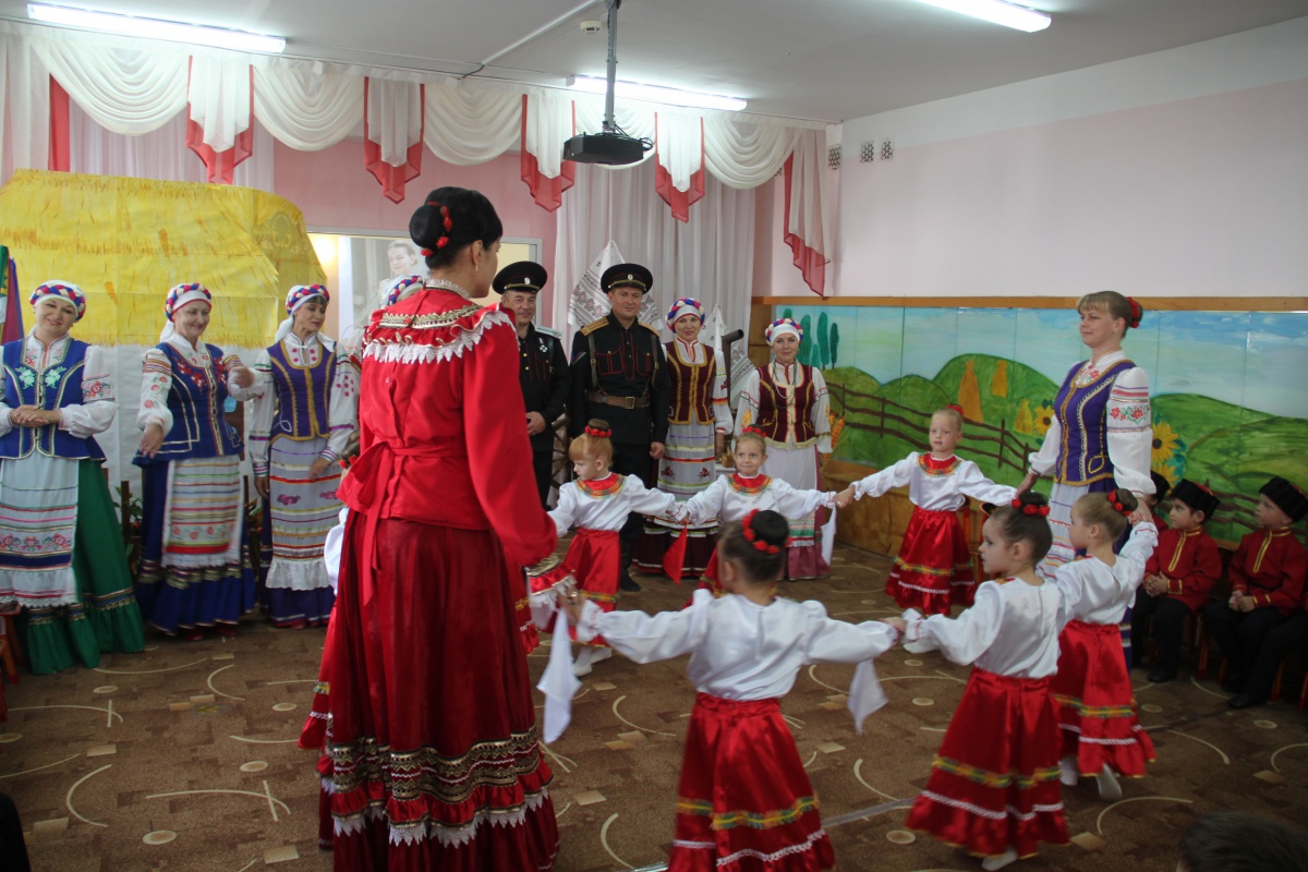 Открытие казачьей группы в детском саду "Колосок"...