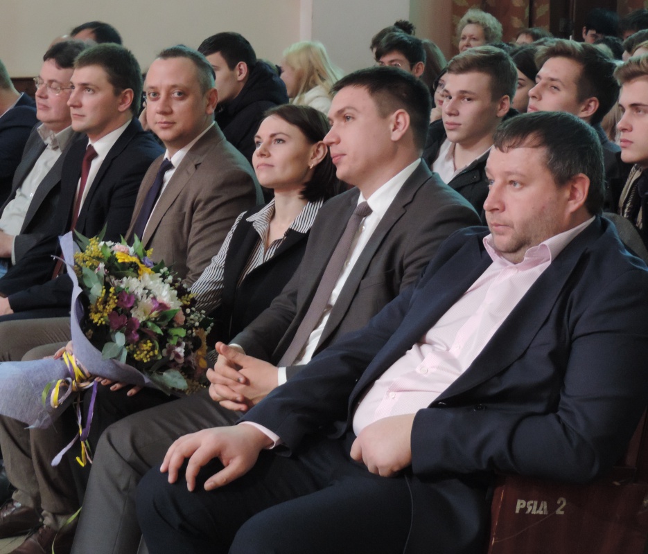Будущее России за молодыми!
