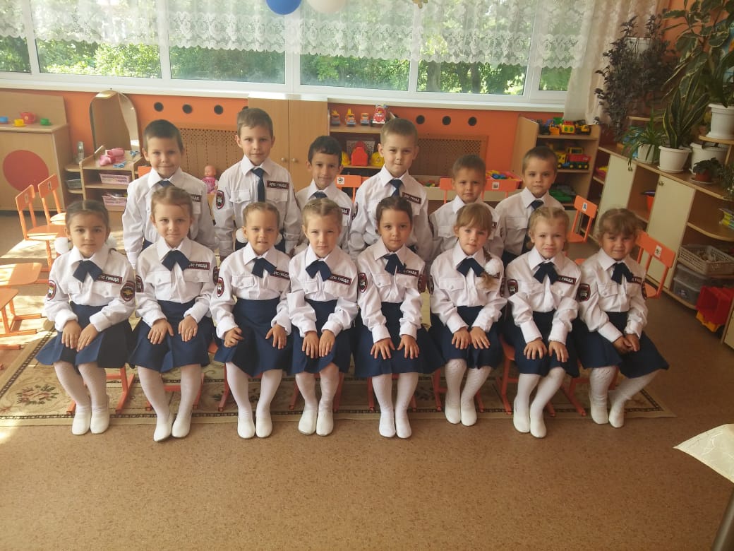 "Юные инспекторы дорожного движения"...