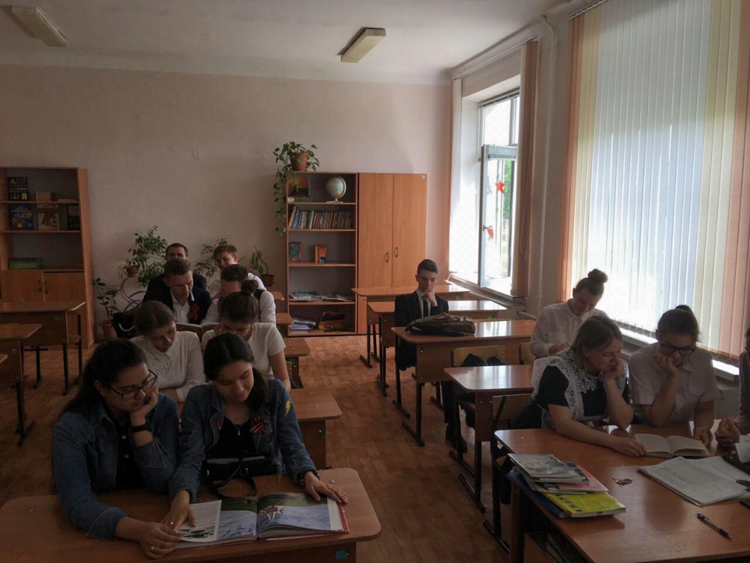 Пусть память верную хранят и наших внуков -внуки!!!