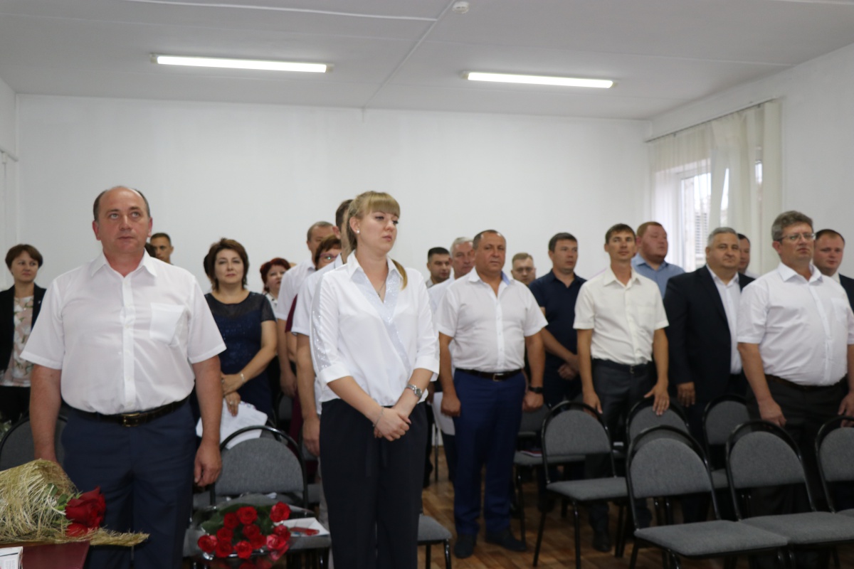 О первой сессии Совета Платнировского сельского поселения Кореновского района 4 созыва...