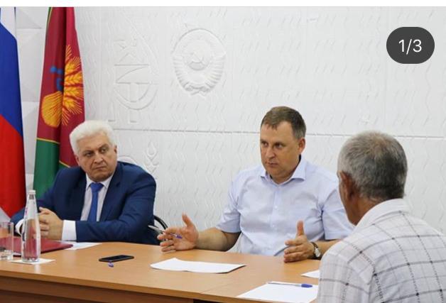 О приеме граждан главой района...