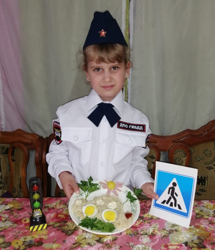 Изучаем правила дорожного движения за вкусным завтраком...