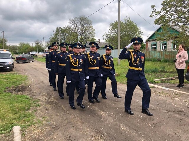 Акции "Парад у дома ветерана", в честь празднования Дня Победы!