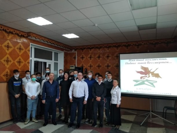 ПАТРИОТИЧЕСКИЙ ЧАС «ВОССЛАВИМ РУССКОГО СОЛДАТА»