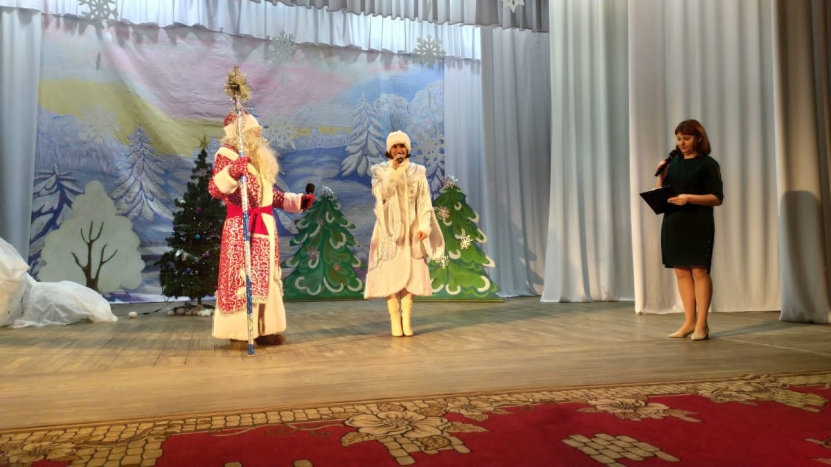 Новогодний концерт«Новый год идет по свету».