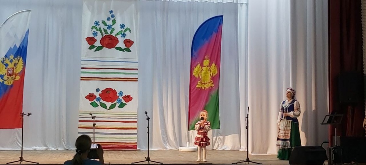 Праздничный концерт ко дню реабилитации казачества «Кубань родная – край казачий»