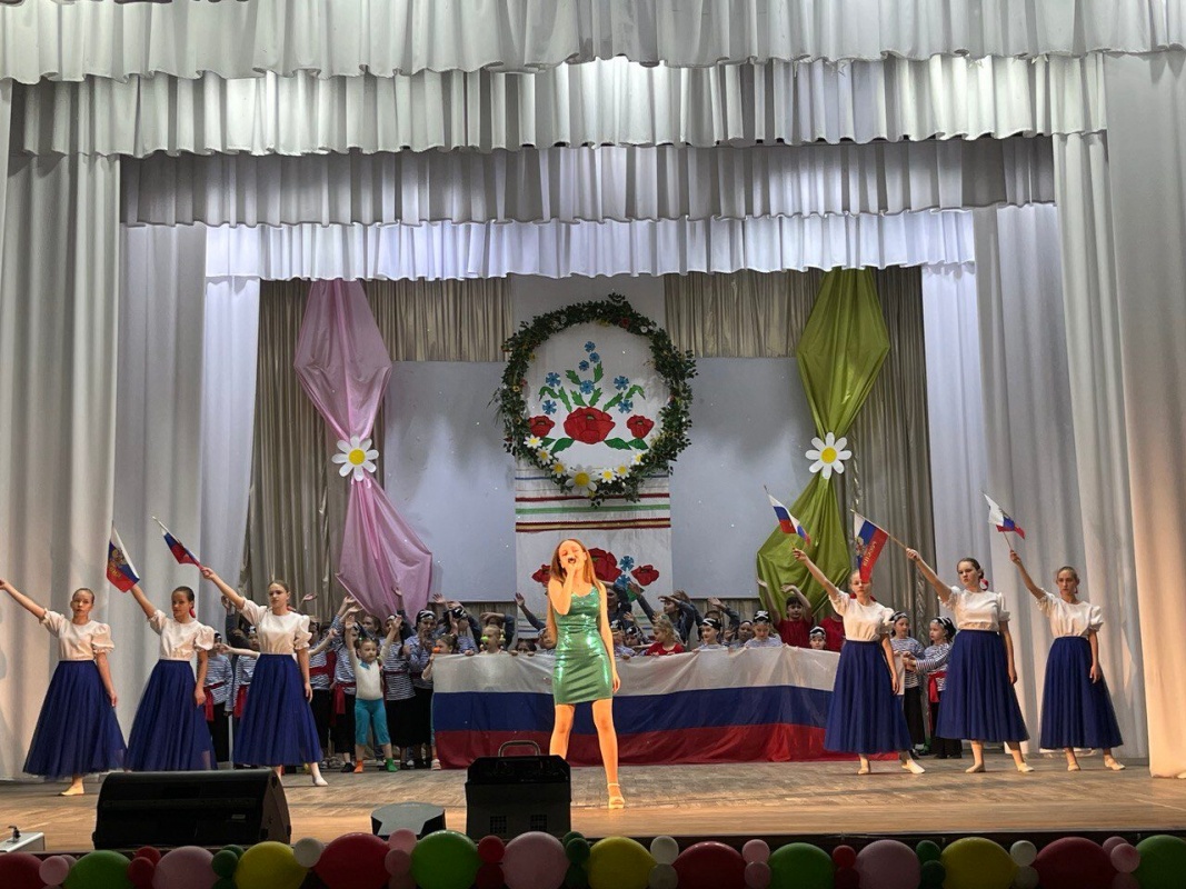 Детский концерт «Светла от берёз Россия»