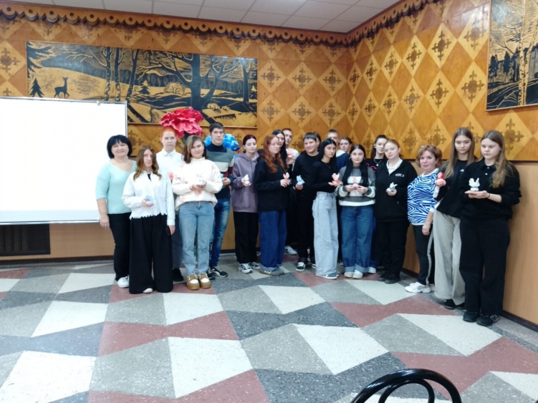 Тематическое мероприятие и мастер-класс ко Дню матери, для студентов КАТ, «Тепло сердец для милых мам».